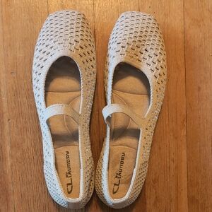 CL by Laundry Women's Tan Loafers